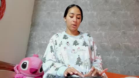 vanessaadol online show from February 2025 08:06:01 AM