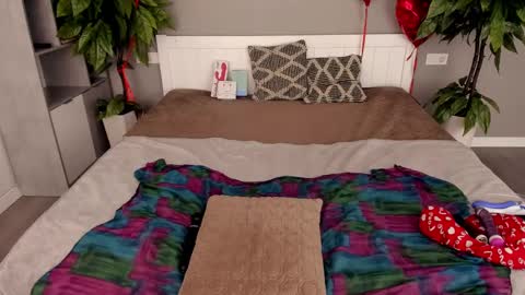 vanessabeautyy online show from March 2025 02:30:02 AM