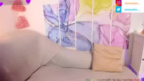 Snapshot of vanessafox__ chatting on February 2025 12:59:01 PM V online show from February 2025 12:59:01 PM