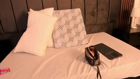 Vanessa Hard online show from June 2026 07:29:01 PM