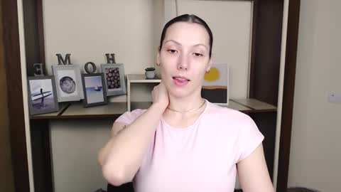 Vanessa online show from March 2026 06:02:02 PM