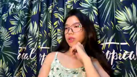 vanessam03 online show from July 2026 02:45:01 PM