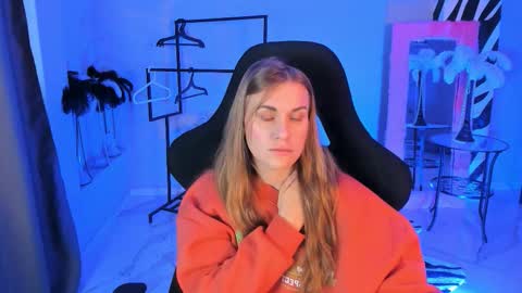 Vanessa online show from November 2025 05:51:01 AM