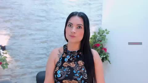 Snapshot of vanessamirren chatting on October 2025 11:22:02 AM vanessamirren online show from October 2025 11:22:02 AM