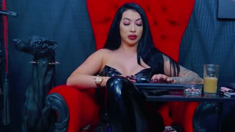 Snapshot of vanessamorningstar1 chatting on January 2025 01:29:01 AM Miss Vanessa online show from January 2025 01:29:01 AM