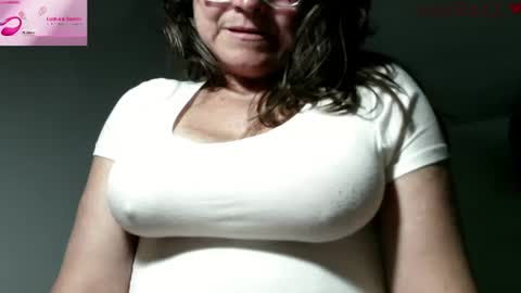 Snapshot of vanessared2 chatting on July 2026 01:31:01 AM Vanesared2 online show from July 2026 01:31:01 AM
