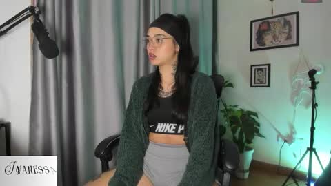 Vanessa online show from September 2025 11:12:02 AM