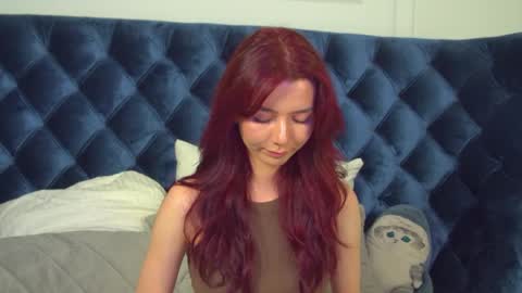 VanessaVienne online show from May 2026 04:25:02 PM