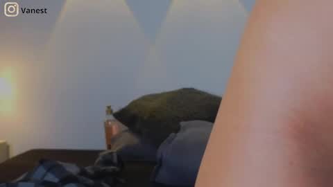 Snapshot of vanestrauss chatting on March 2025 12:22:01 AM New account follow me online show from March 2025 12:22:01 AM