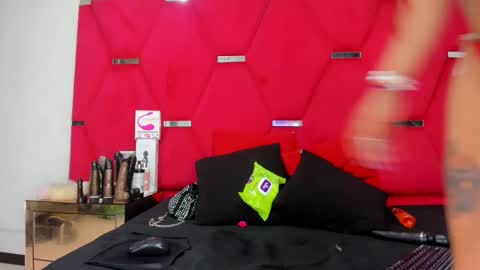 Vaneza online show from June 2026 04:34:01 AM