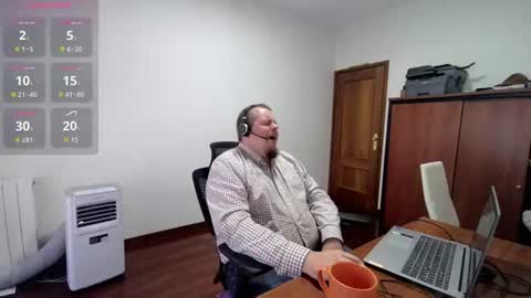 Snapshot of vanifer chatting on July 2026 03:17:01 PM Vanifer online show from July 2026 03:17:01 PM