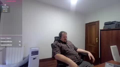 Snapshot of vanifer chatting on July 2026 02:13:02 PM Vanifer online show from July 2026 02:13:02 PM