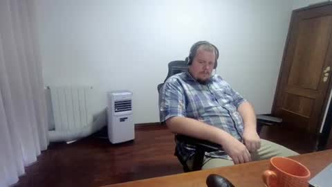 Snapshot of vanifer chatting on July 2026 02:20:01 PM Vanifer online show from July 2026 02:20:01 PM