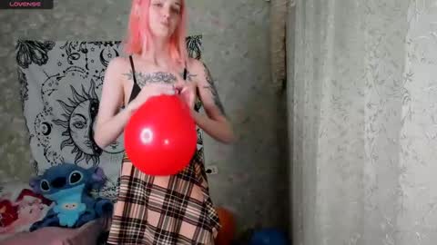 Snapshot of vanilla_arya chatting on December 2024 11:22:01 AM Adelina online show from December 2024 11:22:01 AM