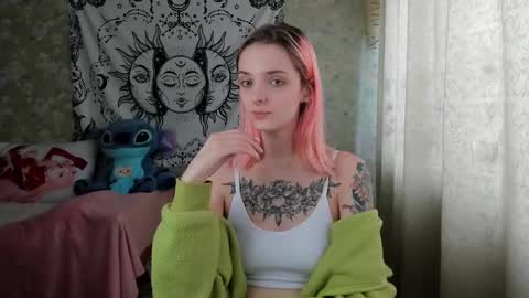 Snapshot of vanilla_arya chatting on February 2025 06:51:02 AM Adelina online show from February 2025 06:51:02 AM