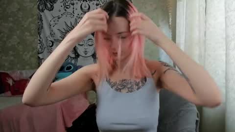 Snapshot of vanilla_arya chatting on February 2025 06:53:02 AM Adelina online show from February 2025 06:53:02 AM