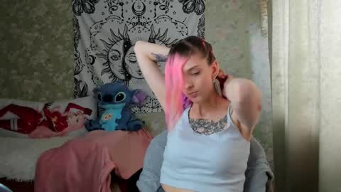 Snapshot of vanilla_arya chatting on March 2025 10:15:02 AM Adelina online show from March 2025 10:15:02 AM