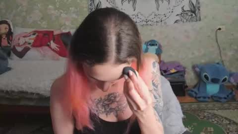 Snapshot of vanilla_arya chatting on October 2025 10:03:02 AM Adelina online show from October 2025 10:03:02 AM