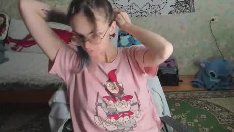 Snapshot of vanilla_arya chatting on October 2025 07:45:02 AM Adelina online show from October 2025 07:45:02 AM