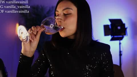 Snapshot of vanilla_velvet chatting on January 2025 10:13:02 PM Annabet online show from January 2025 10:13:02 PM