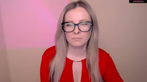 Snapshot of vanillaex_ chatting on April 2026 04:32:02 PM Mia online show from April 2026 04:32:02 PM