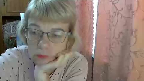 Snapshot of vanillaxcreamy chatting on December 2024 09:28:01 AM Vanillaxcreamy online show from December 2024 09:28:01 AM