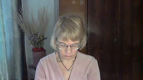 Snapshot of vanillaxcreamy chatting on December 2024 11:28:02 AM Vanillaxcreamy online show from December 2024 11:28:02 AM