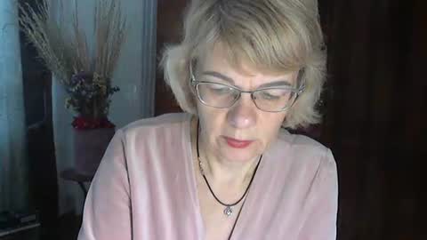 Snapshot of vanillaxcreamy chatting on January 2025 09:39:01 AM Vanillaxcreamy online show from January 2025 09:39:01 AM