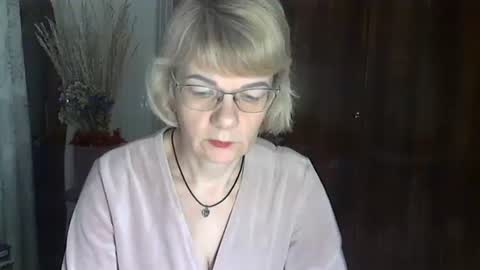 Snapshot of vanillaxcreamy chatting on January 2025 02:42:01 PM Vanillaxcreamy online show from January 2025 02:42:01 PM