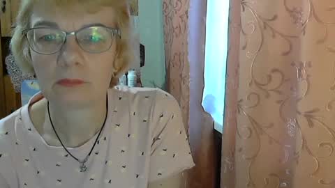 Snapshot of vanillaxcreamy chatting on February 2025 02:05:01 PM Vanillaxcreamy online show from February 2025 02:05:01 PM