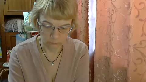 Snapshot of vanillaxcreamy chatting on February 2025 06:45:01 AM Vanillaxcreamy online show from February 2025 06:45:01 AM