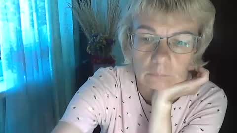 Snapshot of vanillaxcreamy chatting on September 2025 10:41:01 AM Vanillaxcreamy online show from September 2025 10:41:01 AM