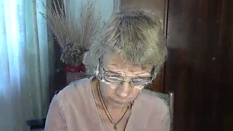 Snapshot of vanillaxcreamy chatting on October 2025 10:51:01 AM Vanillaxcreamy online show from October 2025 10:51:01 AM