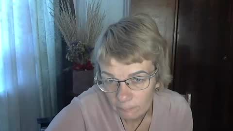 Snapshot of vanillaxcreamy chatting on October 2025 12:09:01 PM Vanillaxcreamy online show from October 2025 12:09:01 PM