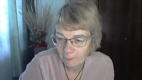 Snapshot of vanillaxcreamy chatting on November 2025 09:20:02 AM Vanillaxcreamy online show from November 2025 09:20:02 AM