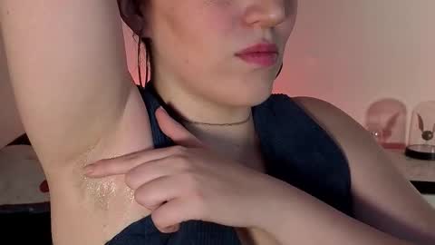 Snapshot of vanlet chatting on October 2025 10:51:02 PM Elizabeth online show from October 2025 10:51:02 PM