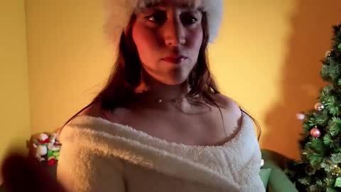 Elizabeth online show from December 2025 03:47:02 AM