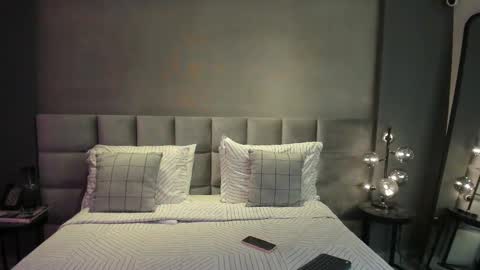 Snapshot of vannabardot chatting on November 2025 08:43:01 PM VANNA online show from November 2025 08:43:01 PM