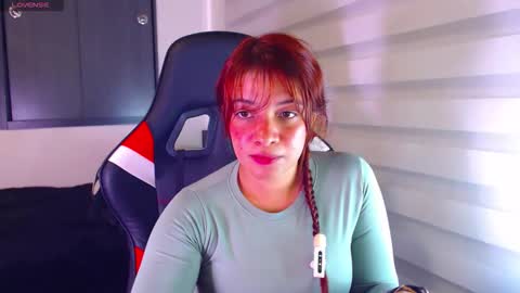 Vanesa online show from April 2026 09:01:02 PM