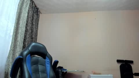 Snapshot of vano_822 chatting on April 2026 05:10:02 AM vano_822 online show from April 2026 05:10:02 AM