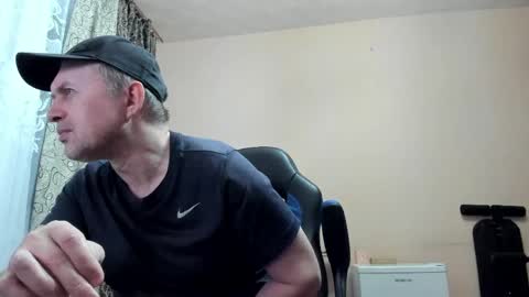 Snapshot of vano_822 chatting on May 2026 08:14:01 PM vano_822 online show from May 2026 08:14:01 PM