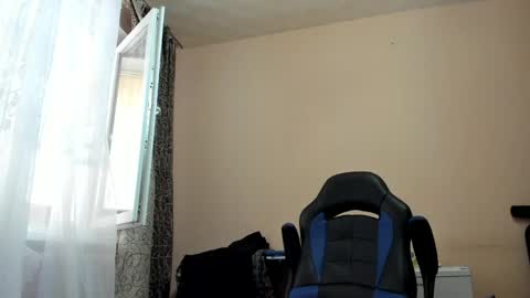 Snapshot of vano_822 chatting on May 2026 07:37:02 AM vano_822 online show from May 2026 07:37:02 AM