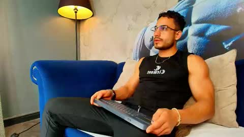 Vans Ross online show from February 2026 07:34:02 PM