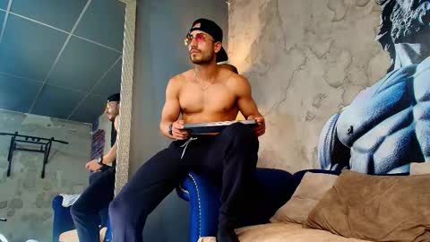 Vans Ross online show from February 2026 07:47:02 PM