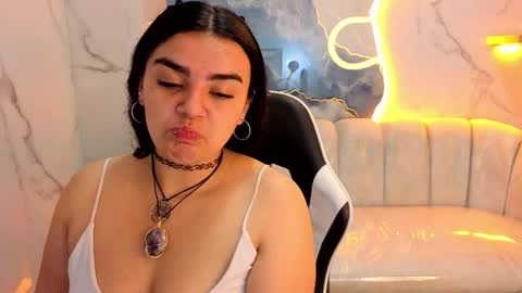 Live 800am 200pm COLOMBIAN HOUR online show from November 2025 01:23:02 PM