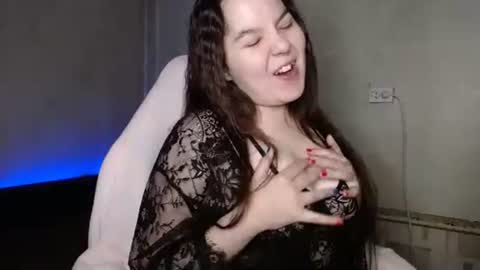 Var Kiss online show from May 2026 07:37:01 AM