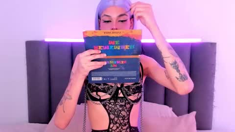 Snapshot of varya_ferreira chatting on September 2025 01:14:02 PM Varya Ferreira - independent model online show from September 2025 01:14:02 PM