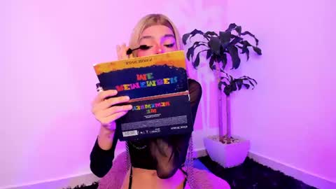 Snapshot of varya_ferreira chatting on June 2026 05:50:02 AM Varya Ferreira - independent model online show from June 2026 05:50:02 AM