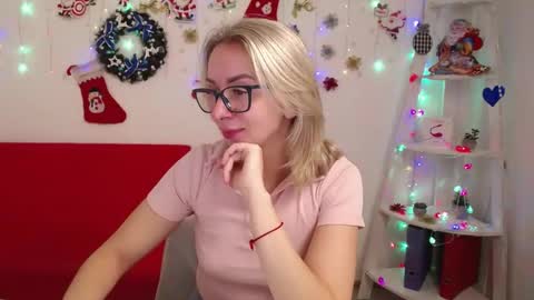 Snapshot of vasilisasii chatting on December 2024 07:29:02 AM Vasilisa online show from December 2024 07:29:02 AM