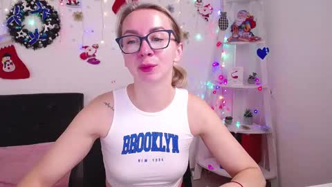Snapshot of vasilisasii chatting on December 2024 06:49:02 AM Vasilisa online show from December 2024 06:49:02 AM